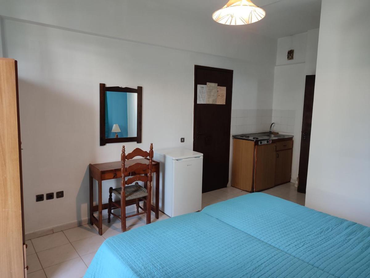 فاليراكي Dolphin Apartments المظهر الخارجي الصورة